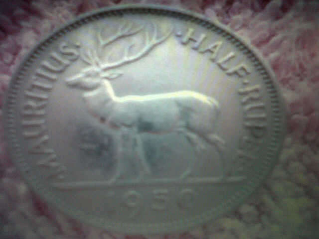 NICE GRADE 1950 HALF RUPEE MAURITIUS COIN WITH ORIGINAL TONE&SHARP DETAIL