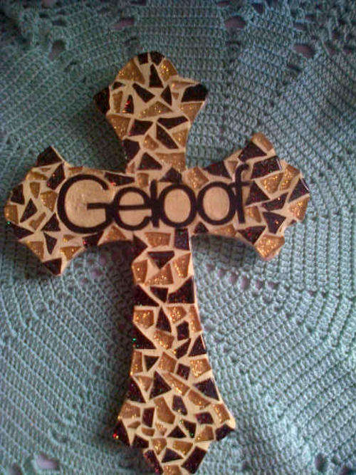 WOW stunning hand made cross for your home @ bargain price