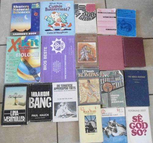 WAARDEVOLLE VERSAMELING VAN BOEKE,WEGEE PRYS.BID PER BOEK OM ALS TENEEM BARGAIN