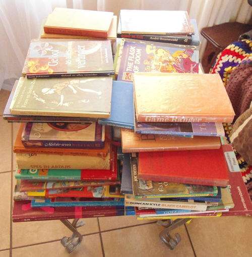 BOOK BONANZA ONLY 5 PER CLIENT IF POSTING BUT SELF COLLECT WELCOME FOR LOT