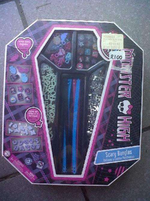 MONSTER HIGH SCARY BANGLES