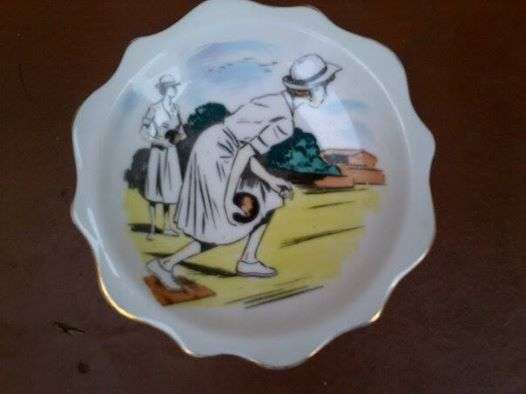 ROYAL ALBERT BONE CHINA LADIES LAWN BOWLING