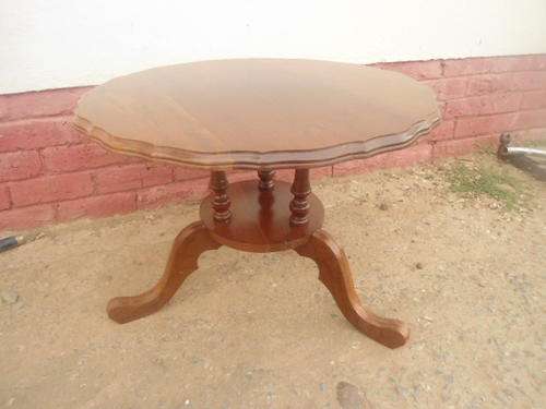 stunning antique emboja Kant tafel COLLECT IN ROBERTSON 67cm x 48cm