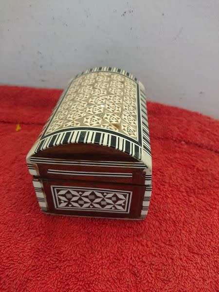 Vintage Mother Of Pearl Onyx Inlay
