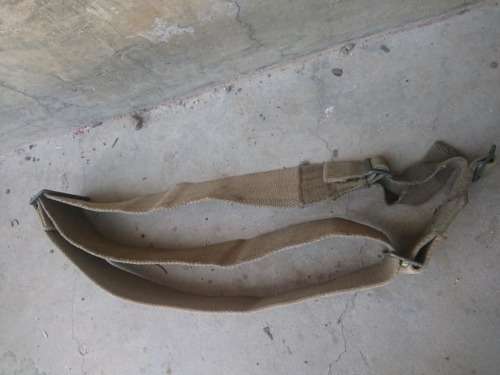 R4/R5 ASSAULT RIFLE BELT/SLING -- GOOD CLEAN ORIGINAL CONDITION