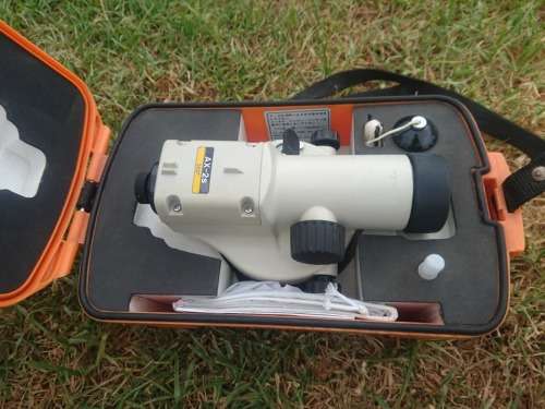 NIKON AX-2S AUTOMATIC LEVEL