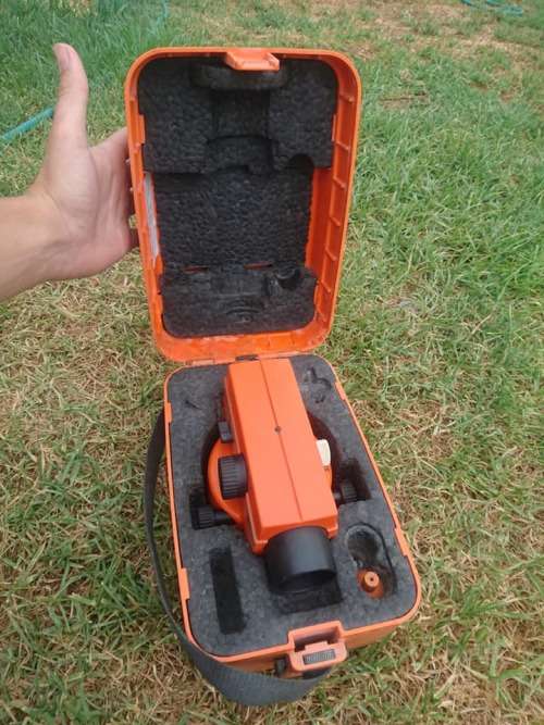 LEICA NA20 AUTOMATIC LEVEL,BOXED