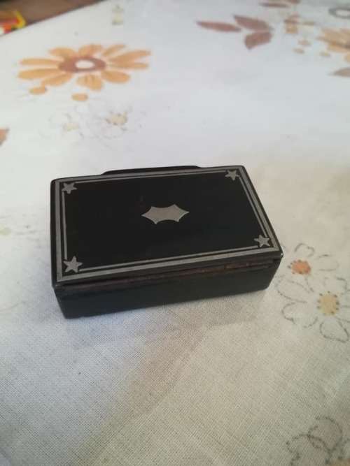 1848 Victorian Paper Mache` Snuff box belonged to John Albert Sinclare also signature inside lid