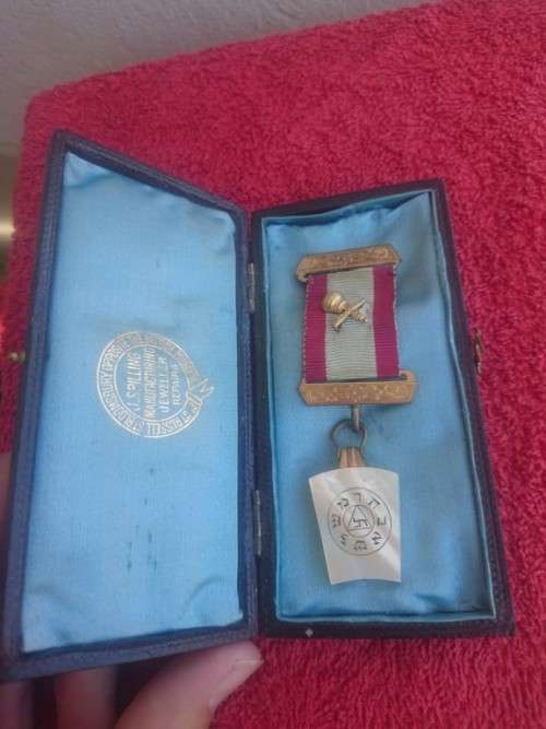 FREE MASON MEDAL