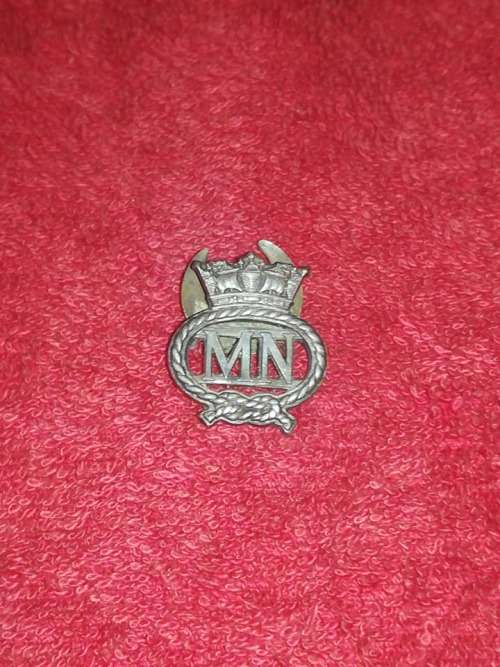 WW2 MERCHANT NAVY LAPEL BADGE