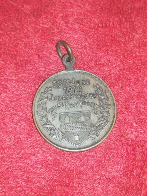 SA 1919 JHB 5th anniversary of conclusion of WW1 Commemorative medal with pendant ring