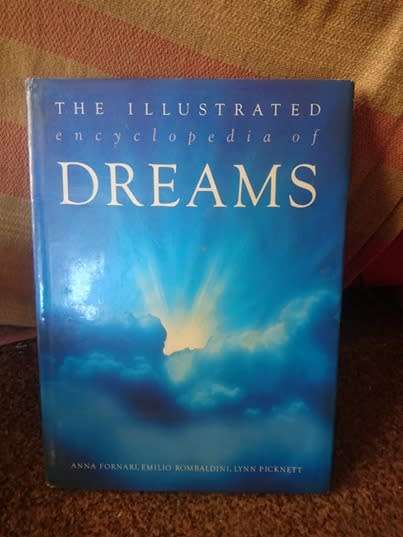 THE ILLUSTRATED ENCYCLOPEDIA OF DREAMS