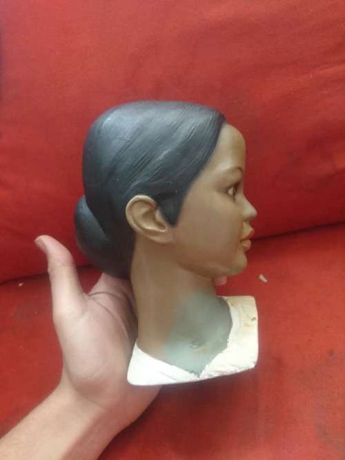 BEAUTIFUL 1950,s VINTAGE LARGE BOY AND GIRL POLYNESIAN FIGURINES HEADS BID PER ITEM