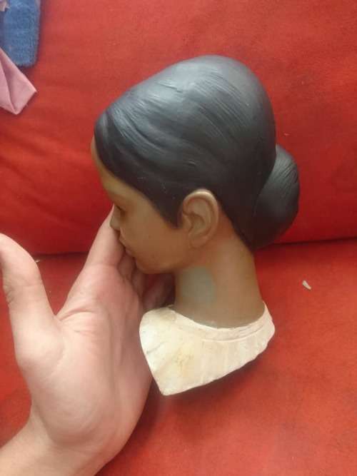 BEAUTIFUL 1950,s VINTAGE LARGE BOY AND GIRL POLYNESIAN FIGURINES HEADS BID PER ITEM