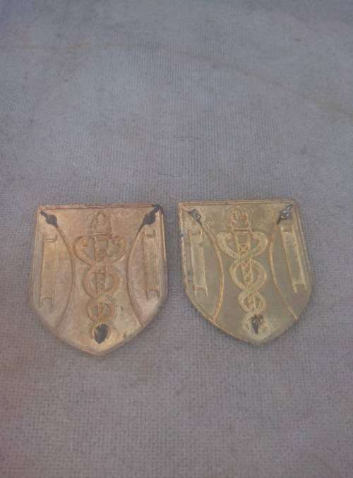 pair Johannesburg Ambulance Service flash.pins good