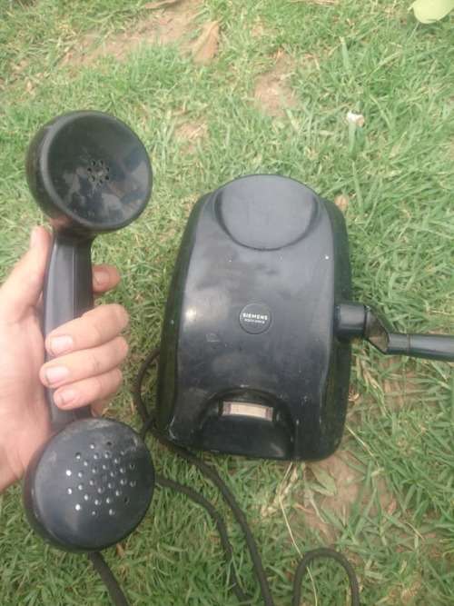 1965 Siemens Bakelite phone