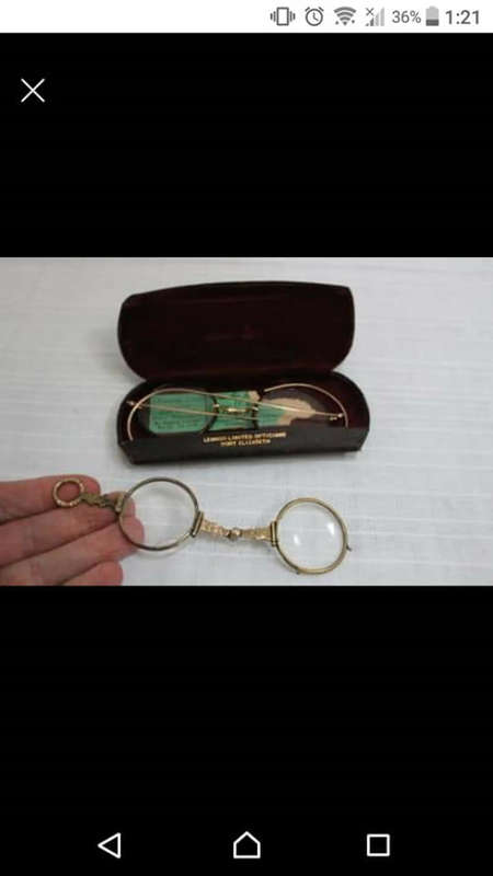 Please note that the glasses in the case have one broken arm and the folding ones have a slight crac