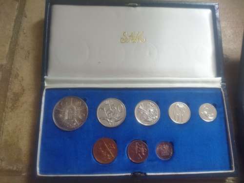 5 x proof Short Sets including silver