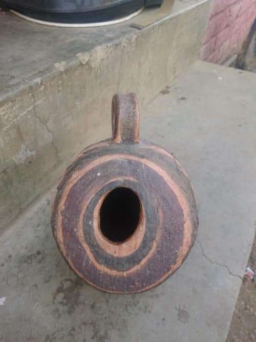 1975 Sunette pottery.