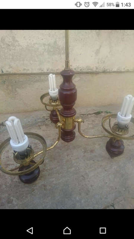 lovely chandelier,globes not included.