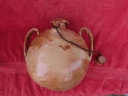 1975 Sunette pottery. +-28cm x 30cm