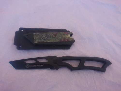 SMITHandWESSON KNIFE