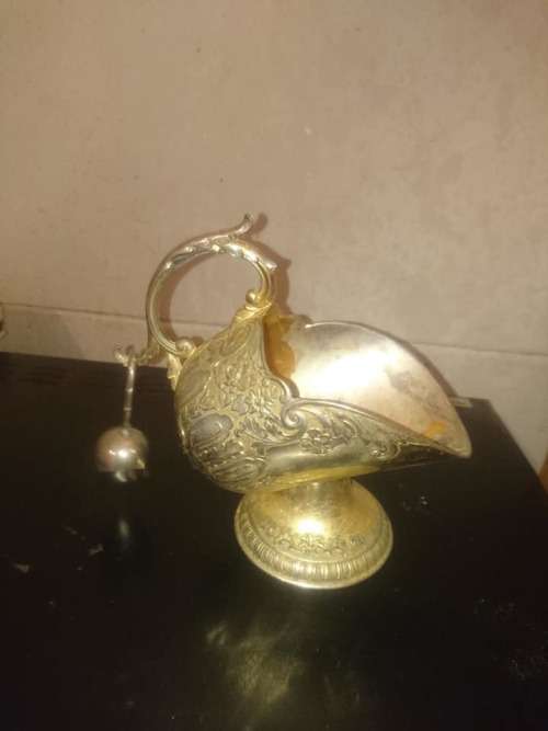 SUGAR SCOOP WITH SPOON AS PER PICTURE