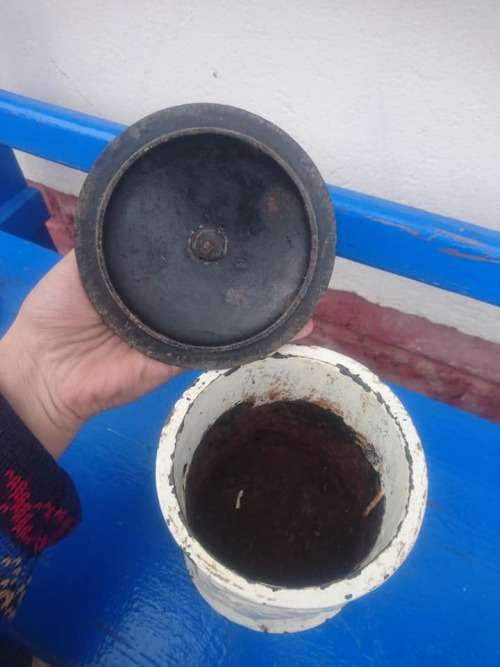 NICE HEAVY CASTED IRON TABACCO JAR,DATED 1800  DIAMETER 15CM HIGH