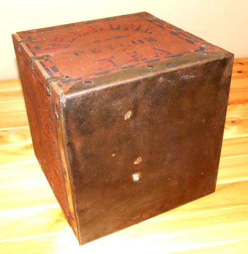 Rare Antique Ceylon tea box