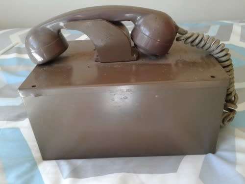 SADF BUSH WAR FIELD TELEPHONE.GREAT COND.