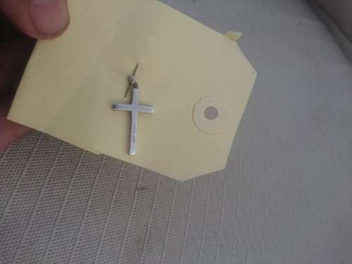 Small silver Cross pendant