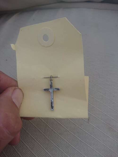 Small silver Cross pendant
