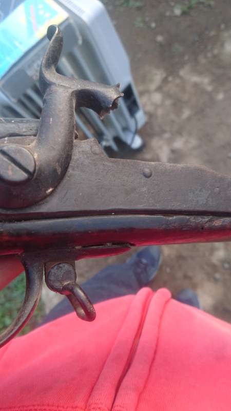 Early 1800s st etienne k 155 flint  Not working, got broken in combat