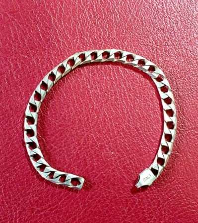 .925 SILVER CHAIN. 12 CM LONG. 3.2 GRAMS
