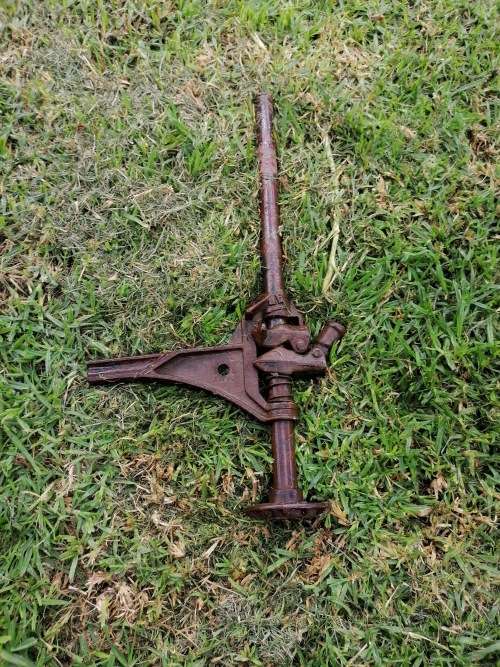 Old VW jack as per picture