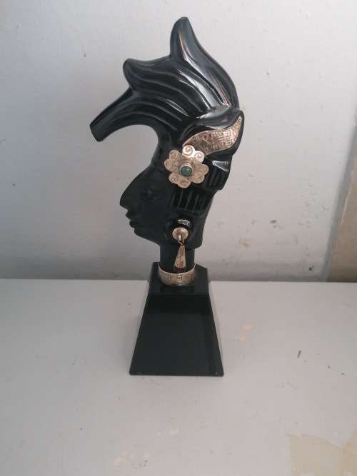 CARVED OBSIDIAN STERLING MAYAN / AZTEC FIGURE