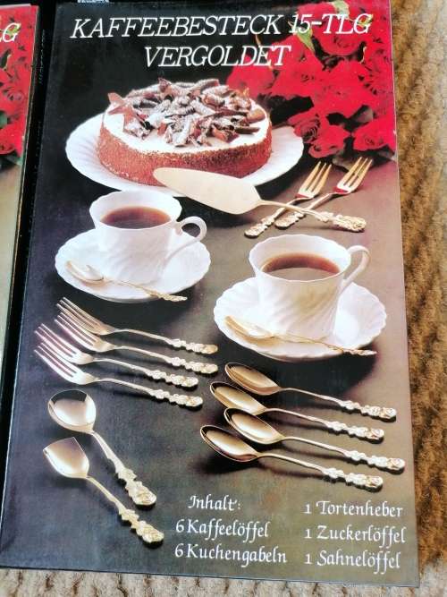 New Old Stock Unused 15 piece gold plated cutlery set. Bid per box