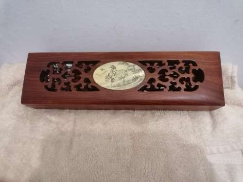 VINTAGE CHINESE BOXED SET OF MOTHER OF PEARL CHOPSTICKS WITH THE RESTS