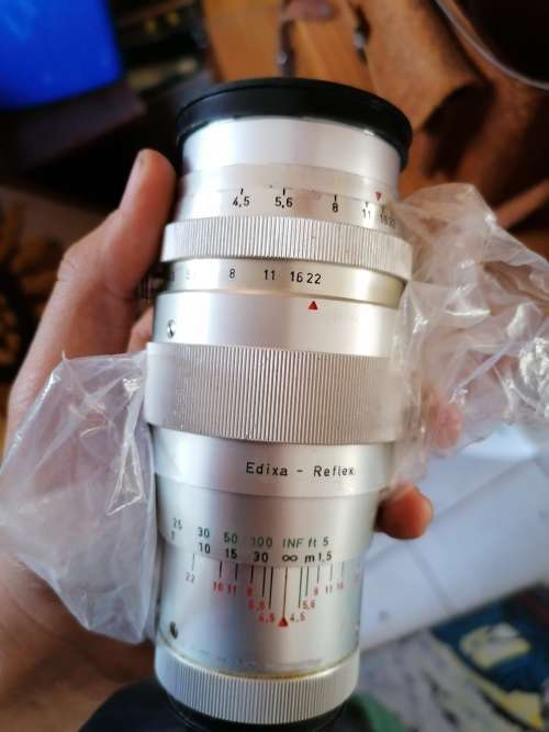 Edixa reflex camera with accessories. Zip problem
