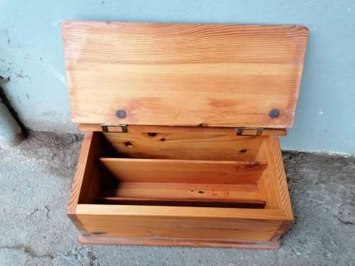 Wow stunning vintage Oregon pine letter/envelope holder