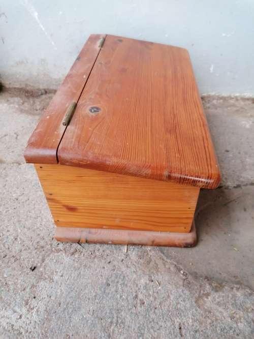 Wow stunning vintage Oregon pine letter/envelope holder