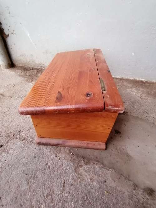 Wow stunning vintage Oregon pine letter/envelope holder