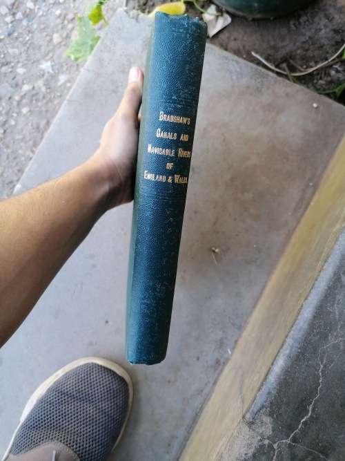 Bradshaw`s Canals and Navigable Rivers : of England and Wales