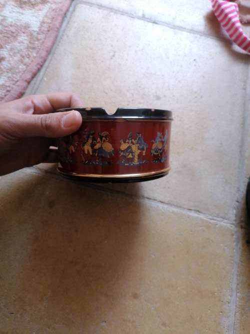 Vintage made in France ash tray. Some age related chip marks
