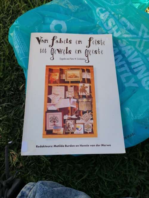 van fabels en feeste tot gewels en geeste opgedra aan pieter w. Grobbelaar