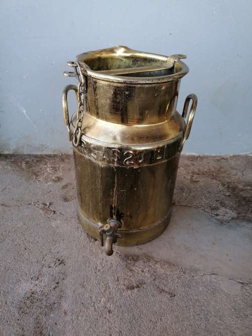 Rare find original 20l SAR coffee earn. Need some tlc