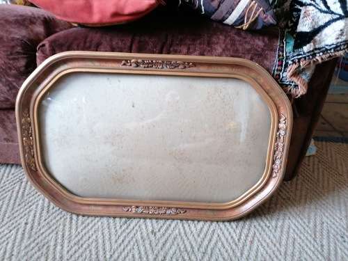 Great condition antique photo frame with the rare bubble glass