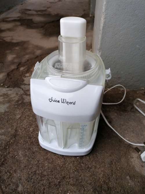 Juice wizard electric juicer