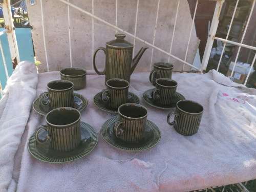 VINTAGE TREND MIDWINTER STAFFORDSHIRE TABLEWARE GREEN SET