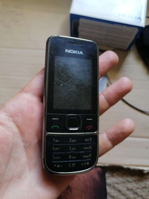 Working Nokia 2700 with charger and booklet